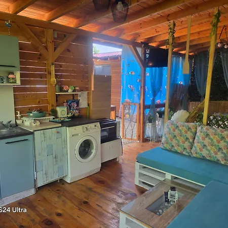 цветовете на слънцето Campsite